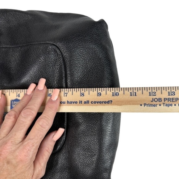 The SAK Black Leather Shoulder Crossbody Bag Purse Top Zip Entry Wide Strap MED - Picture 11 of 12